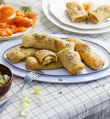 Mini strüdel salati al porro e salmone