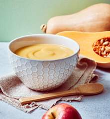 Kürbis-Kartoffel-Brei mit Apfel und Hähnchen