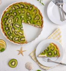 Tarta kokosowa z kiwi (bez pieczenia)