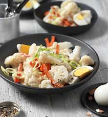 Karfiol-Ei-Salat mit Senfdressing