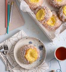 Norweskie bułeczki z budyniem (Skoleboller)