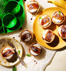 Crostatine con banane caramellate