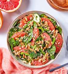 Salade de verdure et de pamplemousse