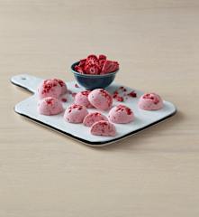 Strawberries and cream bites