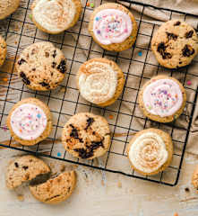 Amerykańskie kruche ciasteczka (w stylu crumble cookies)