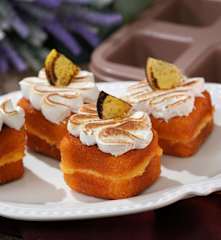 Lemon Meringue Tea Cakes