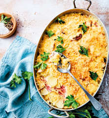 Gratin de pomme de terre, bacon et fromage fondu