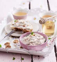 Twarożek orzechowy z miodem