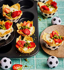 Filo-Tartelettes mit Ziegenkäse und Erdbeeren