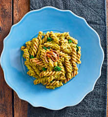 Pasta integrale in crema di broccoli e acciughe (Bimby Friend)