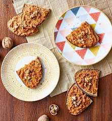 Acuka (Patè di noci e spezie)