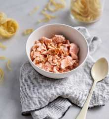 Lachswürfel anbraten