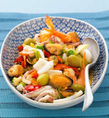 Salade aux calamars, crevettes et moules