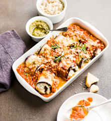 Involtini d'aubergine à la tomate