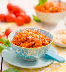 Makaron z sosem pomidorowym (dla dzieci)