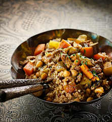 Couscous con agnello e verdure