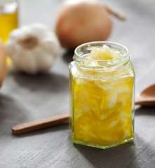 Sofrito de cebolla y ajo