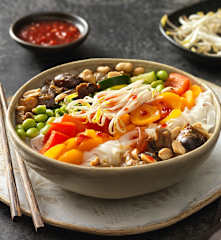 Asia Bowl mit marinierten Pilzen