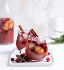 Poncz świąteczny z żurawiną