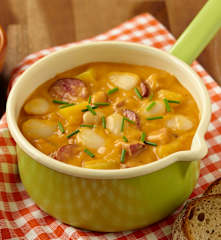 Fazolový guláš s klobásou