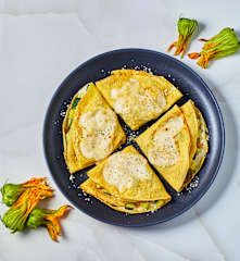 Crêpes con fiori di zucca