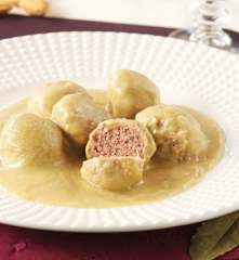 Pulpety z sosem cebulowo-migdałowym