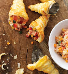 Folhados de salada russa