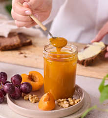 Aprikosen-Passionsfrucht-Konfitüre