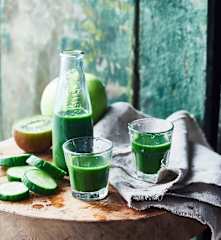 Shot de jus détox au concombre