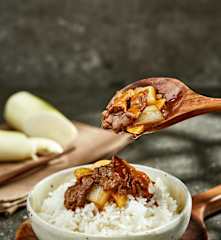 牛里脊嫩炒茭白浇头