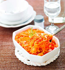 Sopa de tomate seca com pão