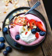 Mousse aux fruits rouges et amandes