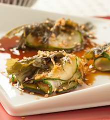 Pepinos con algas wakame (Sunomono)