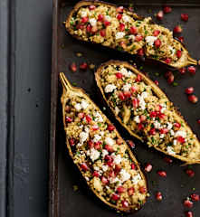 Beringelas recheadas com quinoa