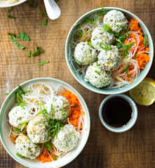 Boulettes de poulet thaï, vermicelles de riz