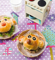 Pãezinhos palhaço com hambúrguer