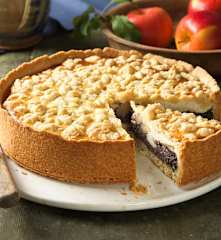 Topfen-Mohn-Torte mit Äpfeln