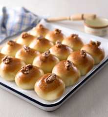 奶油乳酪佐巧克力核桃小餐包