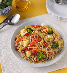 Fideos soba con salsa picante (sin gluten)