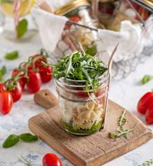 Sałatka z pesto w stylu włoskim