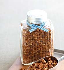 Fındık ve Badem Ezmeli Granola