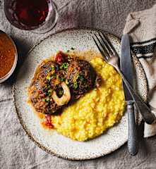 Slow Cooked Kalbsbeinscheibe mit Safran-Risotto