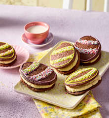 Oster-Whoopie-Pies