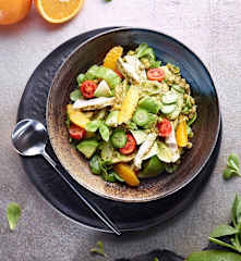 Mercimekli Enginarlı Tavuklu Semizotu Salatası