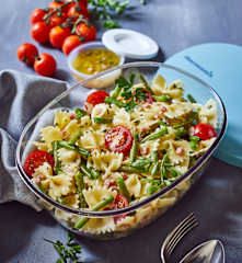 Bohnen-Tomaten-Nudel-Salat