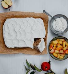 Koláč na plech s jablky