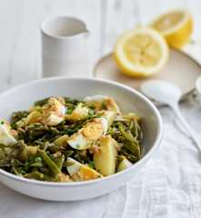 Salada de batata, feijão-verde e ovo cozido