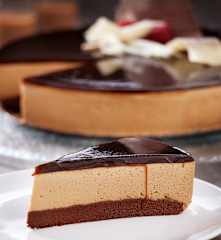 Torta al cioccolato bianco e crema al whisky