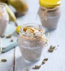 Pudding orkiszowo-bananowy z gruszką