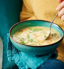 Avgolemono, soupe de poulet au riz et citron